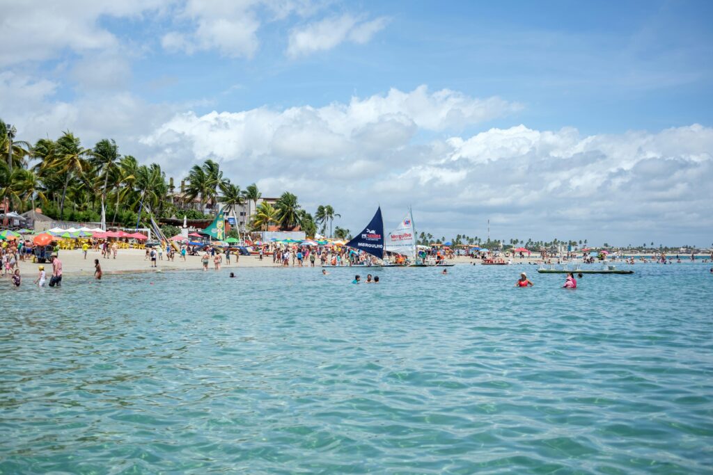 Praia em Porto de Galinhas, PE (Foto: Unsplash/Mayumi Maciel)